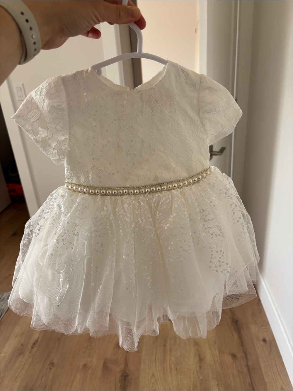 Elegant White Pearl-Trim Lace Party Dress for Girls